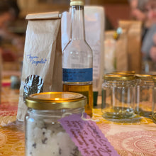 Charger l'image dans la galerie, Retraite créative du 2 au 4 mai 2025